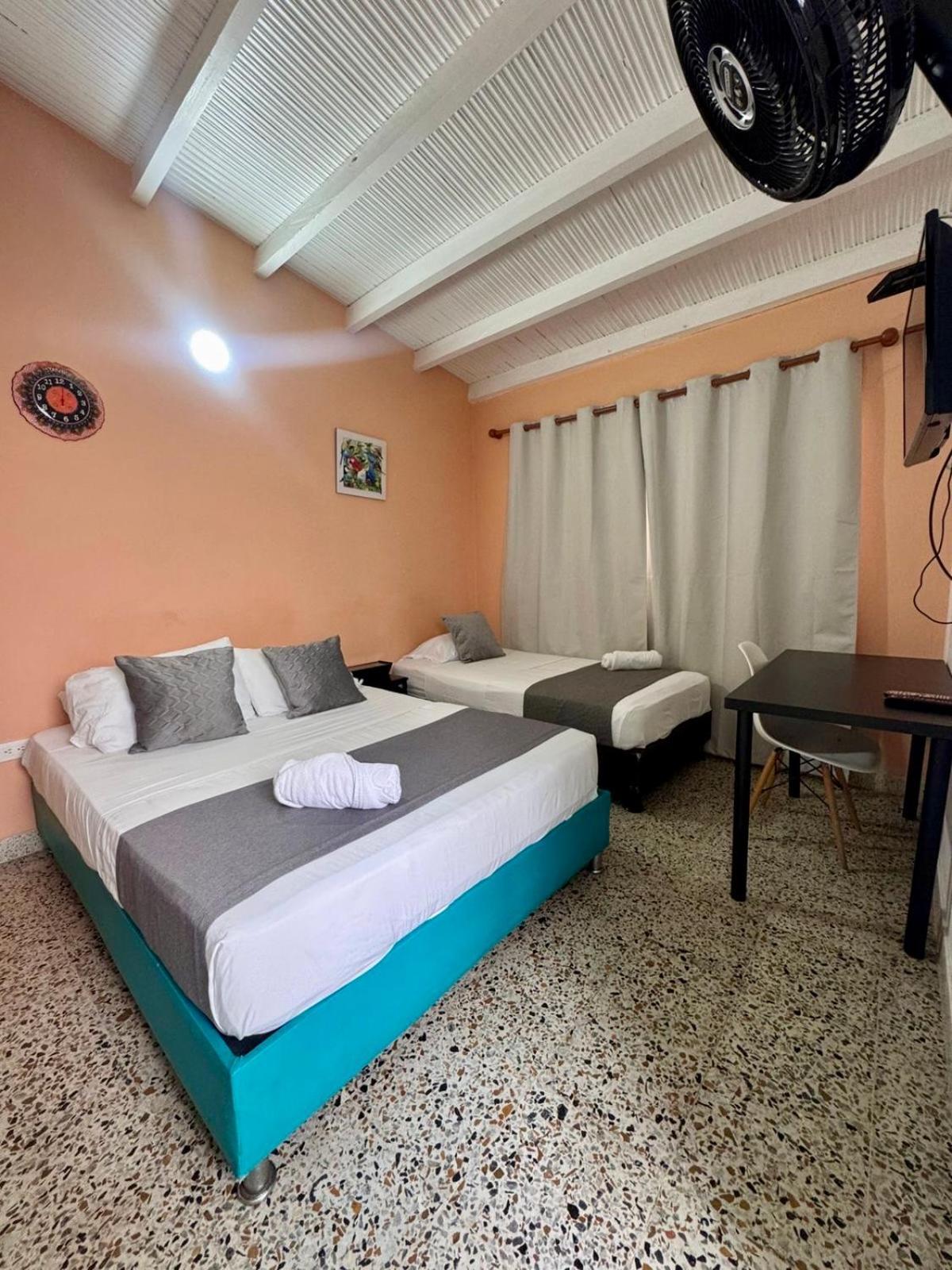 Casa De Pinos 3*